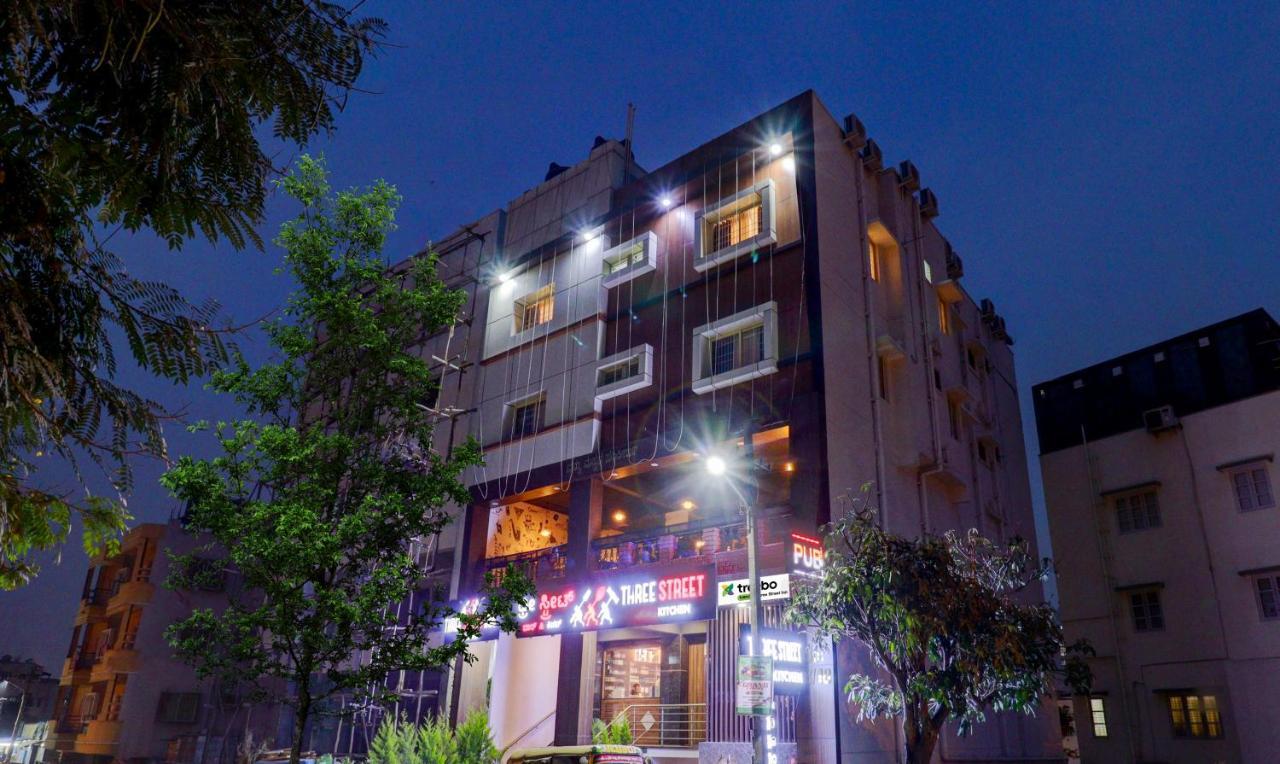 Treebo Three Street Inn Bangalore Eksteriør billede